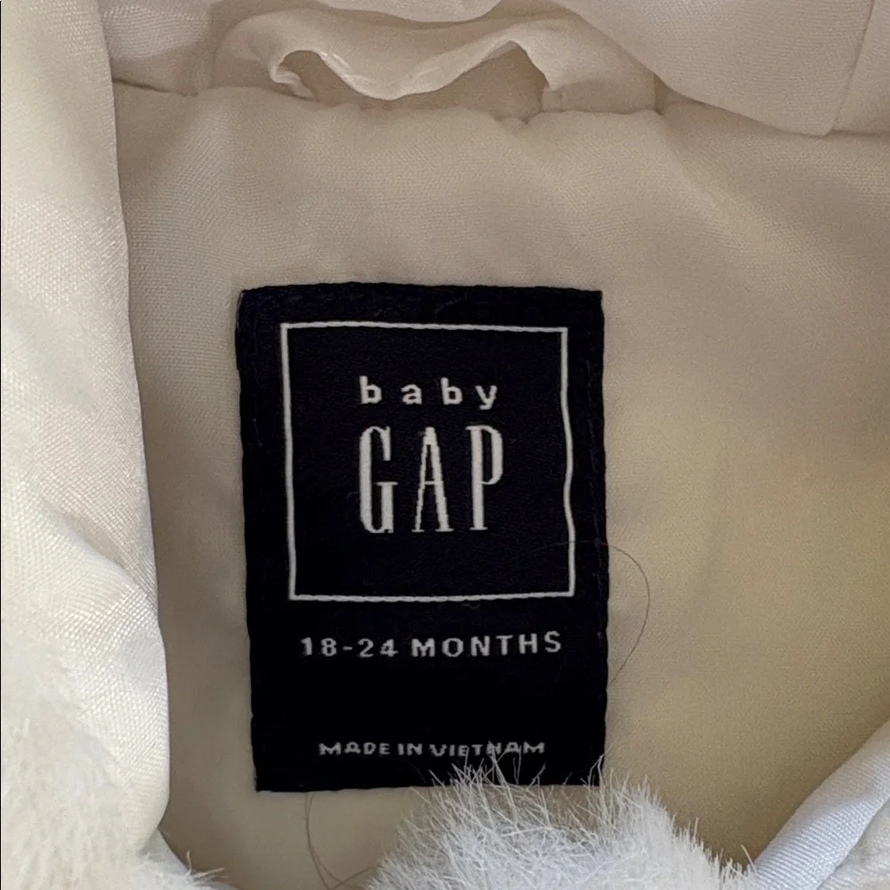 GAP Cream Kids Puffer Jacket with Bear Ears Size 18-24 Months